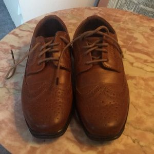 Deer stag cognac wingtips.